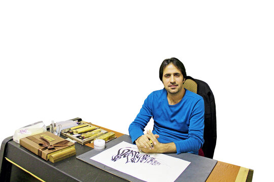 داستان تابلوخطی که از کیانشهر به موزه نجف رفت