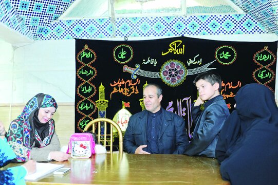 مردان و زنانی از تبار باران | آنها که خود و امواشان را وقف قرآن و اهلبیت(ع) کردهاند