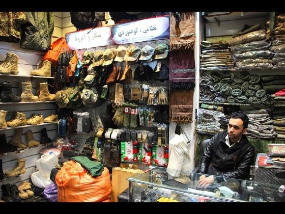 گشت در بازارهای فروش لباس سربازی و نظامی|لباس سربازی از استحقاقی تا دست‌دوم‌های مجازی و سفارشی‌دوزهای گران‌قیمت