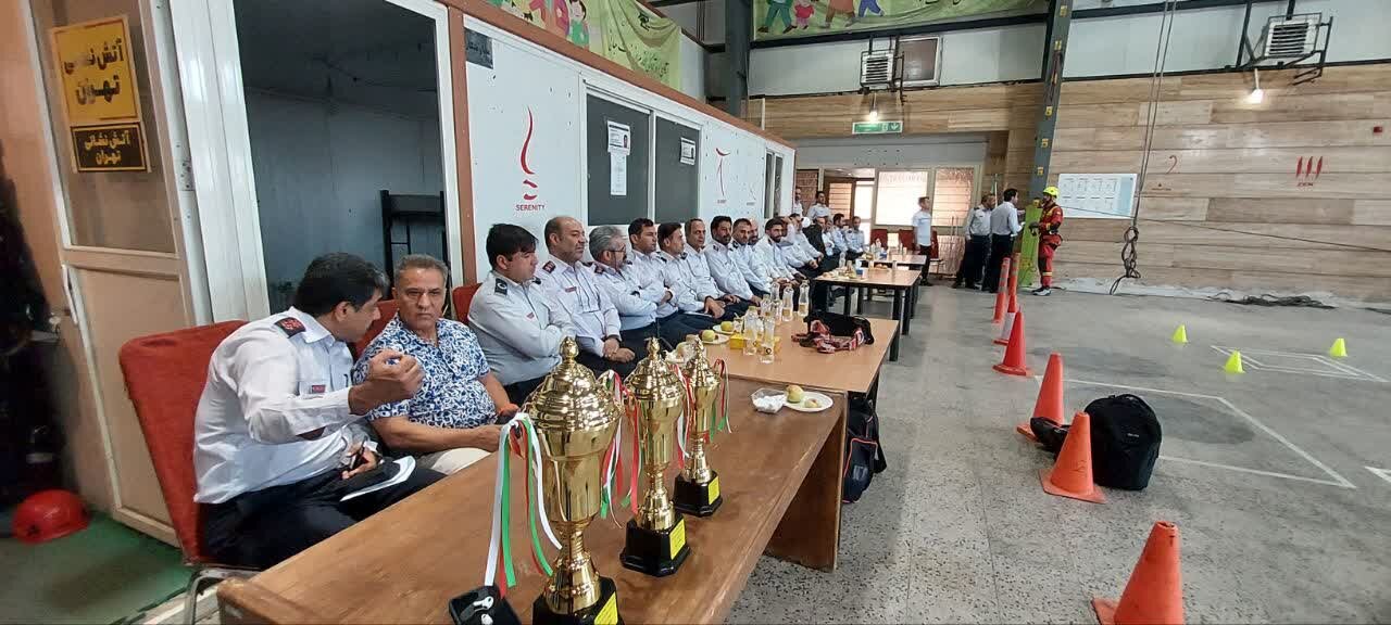 رقابت بر سر نجات در ارتفاع | نخستین دوره مسابقات تخصصی یادبود شهید «دارابی»