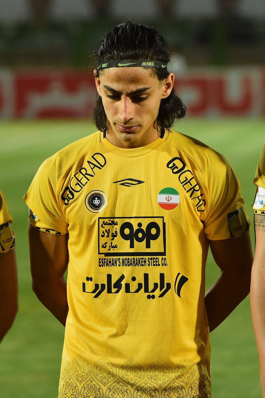 عکس| پدیده جدید فوتبال ایران وسط مثلث برمودا پیدا شد!