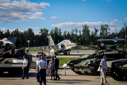 نمایشگاه تجهیزات نظامی توقیف شده توسط روسیه