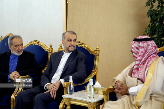 سفر وزیر امور خارجه به عربستان