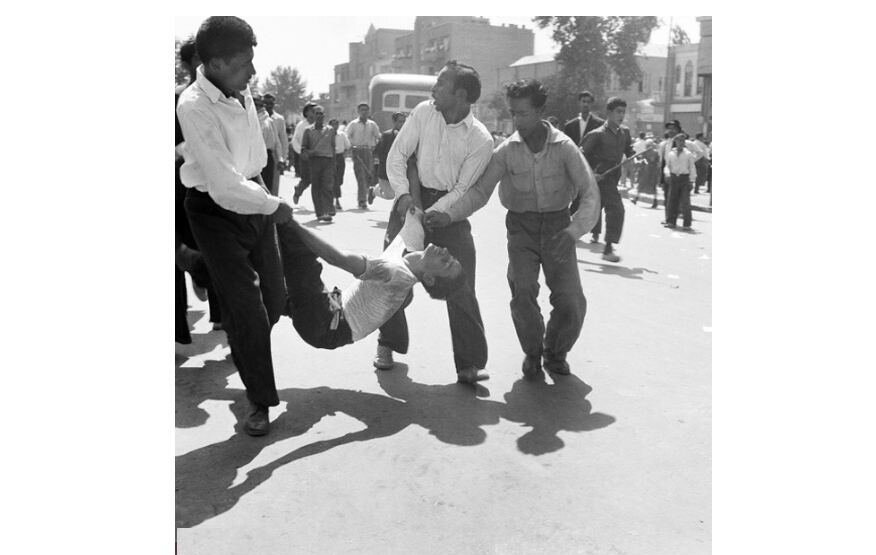 روایت تصویری کوتاهترین کودتای تاریخ | از سقوط مجسمه شاه تا بازگشت فراری