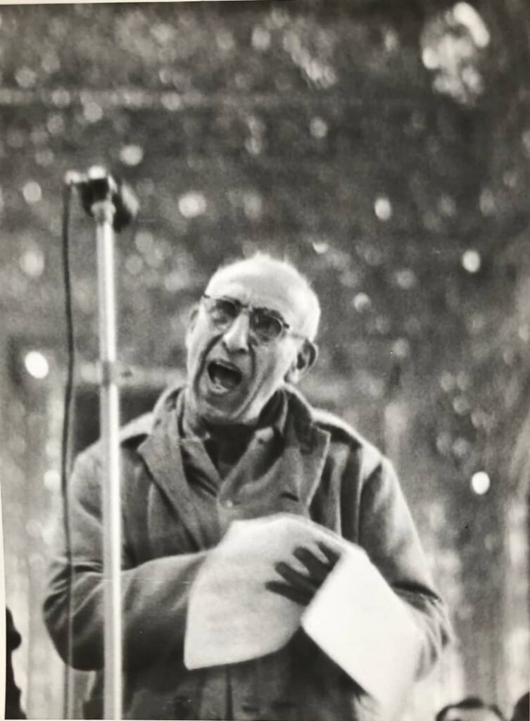 روایت تصویری کوتاهترین کودتای تاریخ | از سقوط مجسمه شاه تا بازگشت فراری