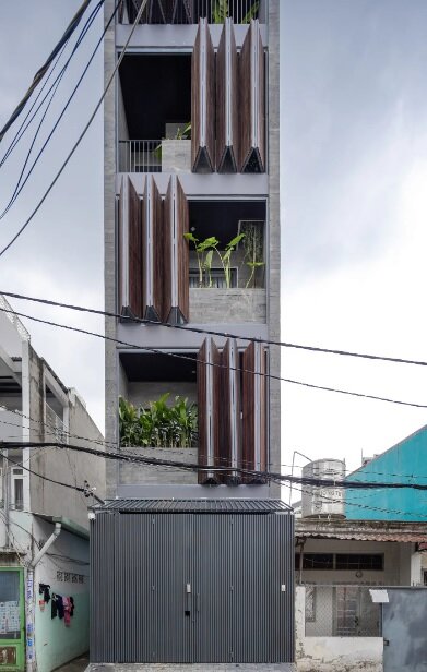 تصاویر | خانه باریک و بلند زیبا در ویتنام | اقامتگاهی عجیب با عرض کمتر از ۴ متر!