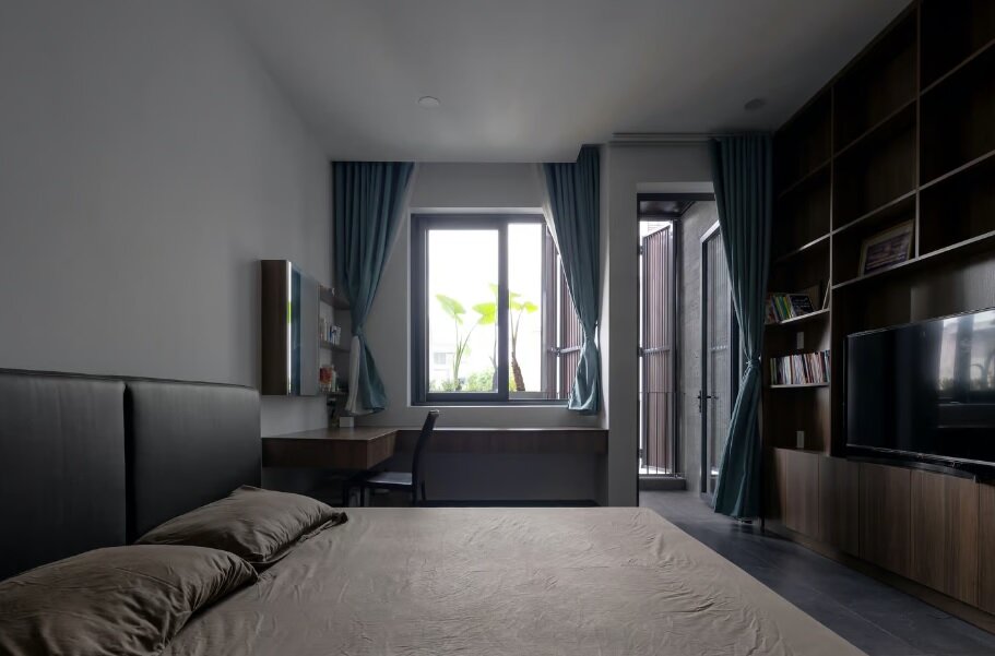 تصاویر | خانه باریک و بلند زیبا در ویتنام | اقامتگاهی عجیب با عرض کمتر از ۴ متر!