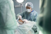 کدام پزشکان می‌توانند جراحی پلاستیک انجام دهند؟