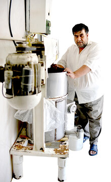 این روزها کشکم را میسابم!