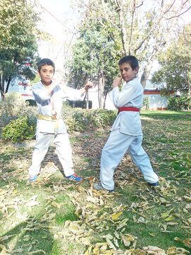 دانشآموزان قـهـرمـان