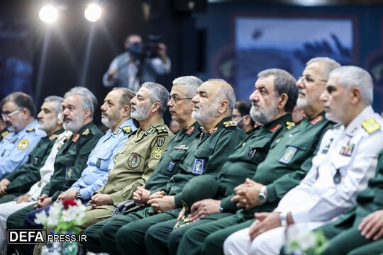 فرماندهان نیروهای مسلح در بیست چهارمین مجمع عالی سپاه