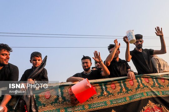 حرکت کاروان مشایه الحسین اهواز به سمت کربلا