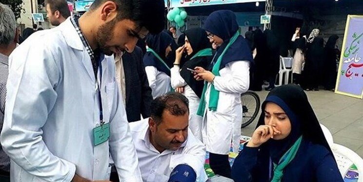 دکتر شدم اما دکتر آدم!| قیچی کهنه و زنگ زده آرزوهای مادربزرگ را هنوز دارم