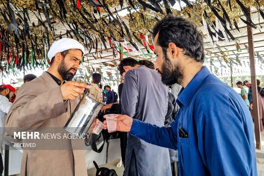 ورود زائران پاکستانی به خاک ایران