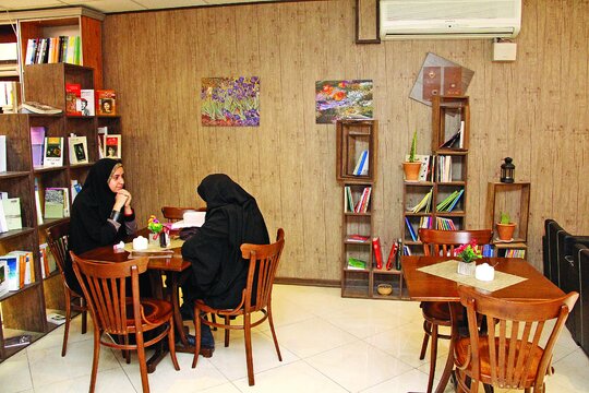 دعوت به نمایشگاه خیلی دائمی کتاب