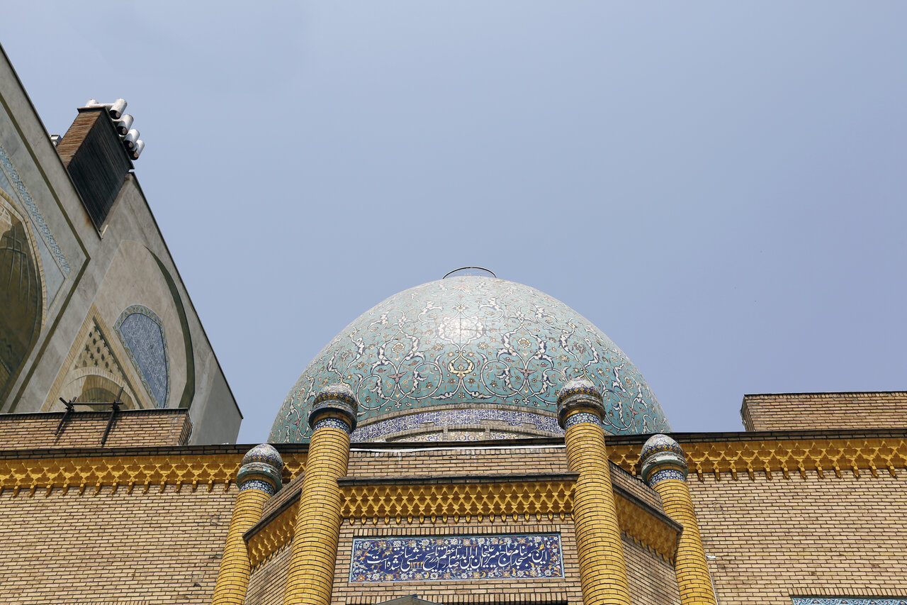 مسجدی که دختر مظفرالدین شاه ساخت کجاست؟ | معماری زیبای این مسجد را ببینید