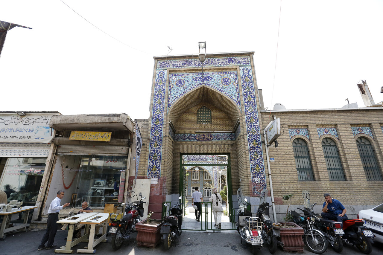 این مسجد را یکی از زنان ناصرالدین شاه ساخت | خیرات خواهرانه در جوار بقعه هزارساله