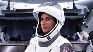 یاسمین مقبلی، فضانورد ایرانی با موفقیت به فضا رفت