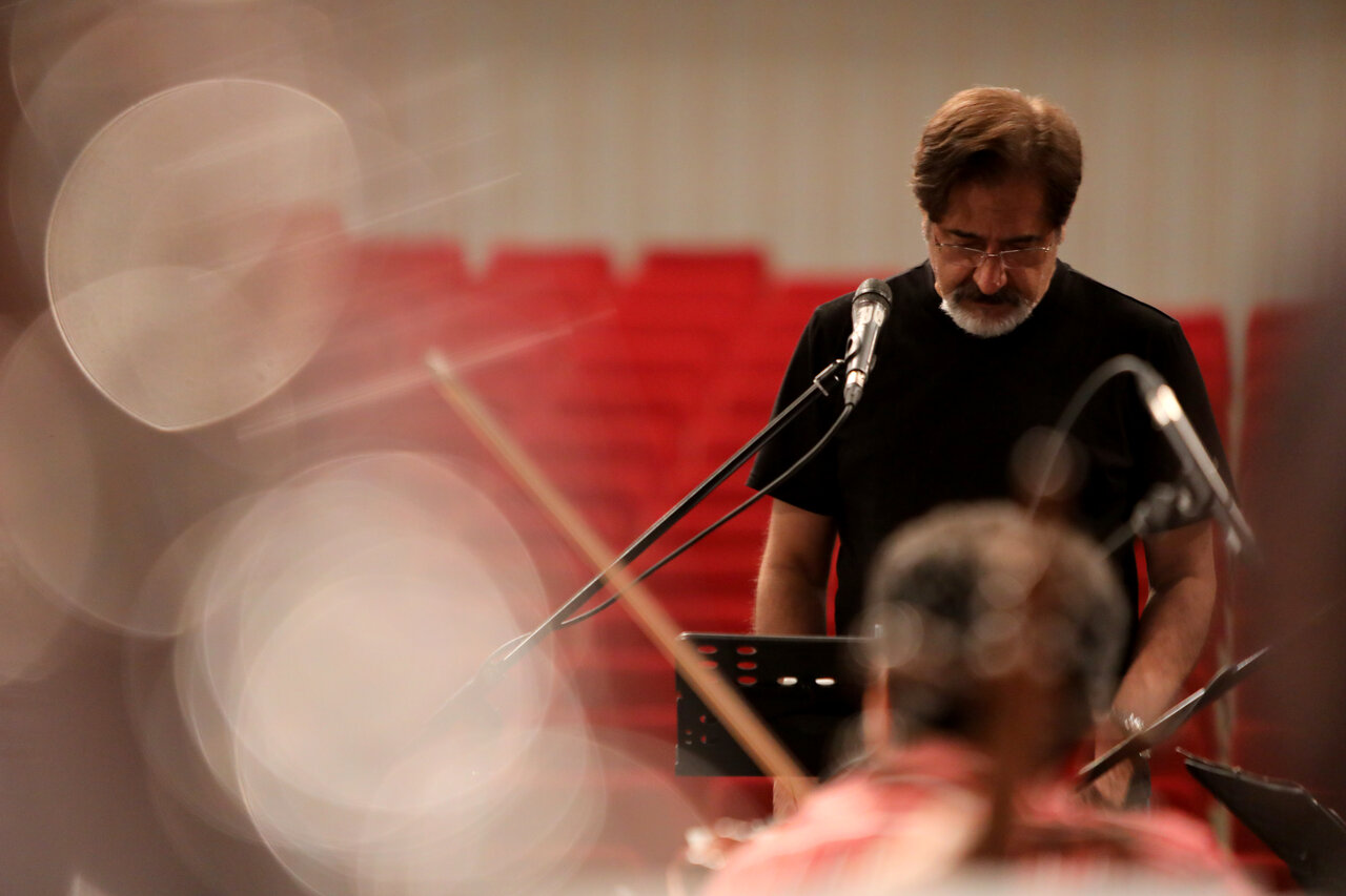 5 تصنیف از حسام الدین سراج که این روزها شنیدن دارند