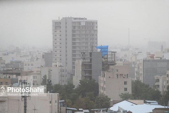 هجوم گرد و غبار به آسمان مشهد