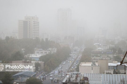 هجوم گرد و غبار به آسمان مشهد