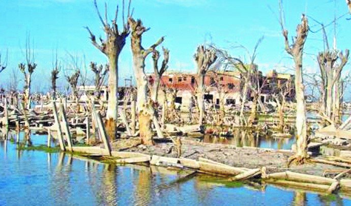 تصاویری از ۱۰ شهر عجیب دنیا ؛ زندگی در نقاط شگفتانگیز