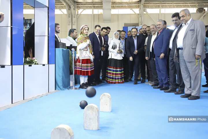 بازدید مسئولین از نمایشگاه روایت خدمت