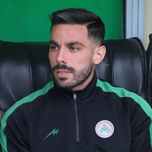 همه کارشناسان گل پرسپولیس را آفساید اعلام کردند | طرفدار رئالم اما هافبک محبوبم کاپیتان بارسلوناست!