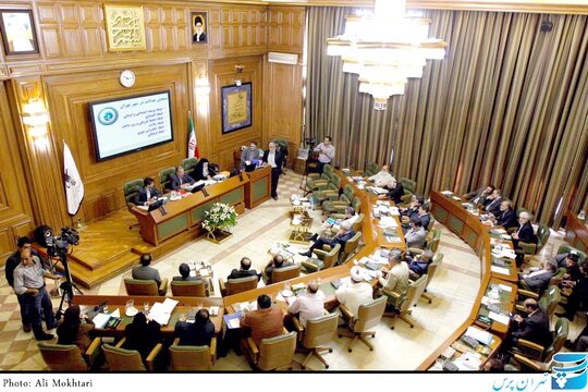 قدم زدن در بهـشت، سیاحت بزرگان و تماشای اضداد!