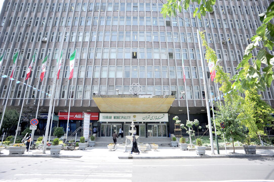 قدم زدن در بهـشت، سیاحت بزرگان و تماشای اضداد!