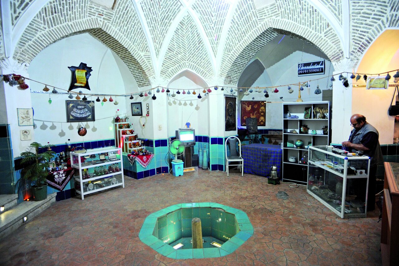 برپایی کارگاه آموزش صنایعدستی کنار خزینه!