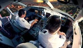 حال‌وهوای کابین خلبان فرودگاه مهرآباد