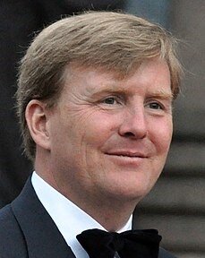 ۱۰ حکومت پادشاهی جهان در قرن ۲۱