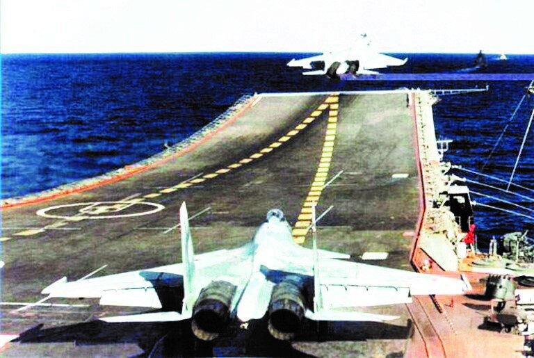 بزرگترین ناوهای هواپیمابر دنیا