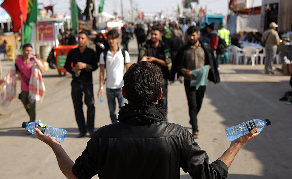 خدمات پر و پیمان فرهنگی-آموزشی | قدمبهقدم تا حرم با زائران حسینی