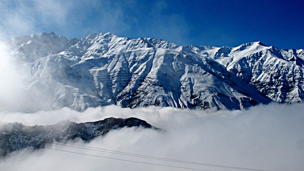 صعود به قله ابرها