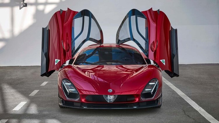 آلفا رومئو یک هیولا را به میدان بازگرداند | ادای احترام به گذشته ؛ حرکت به سوی آینده