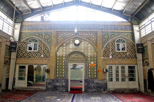 آرامش در خلوت دل | بارگاه امامزادههای قلب تهران؛ مأمن عاشقان اهلبیت(ع)