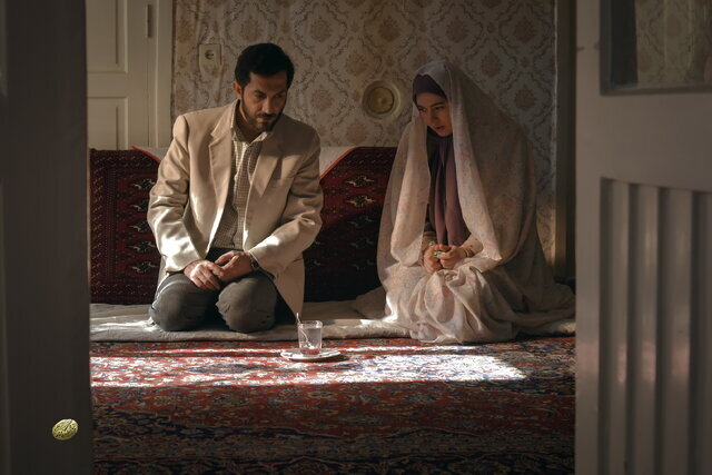 عکس | شباهت عجیب هادی حجازیفر به شهید باکری | ما اول باید خانوادههای شهدا را راضی کنیم بعد مردم را ...