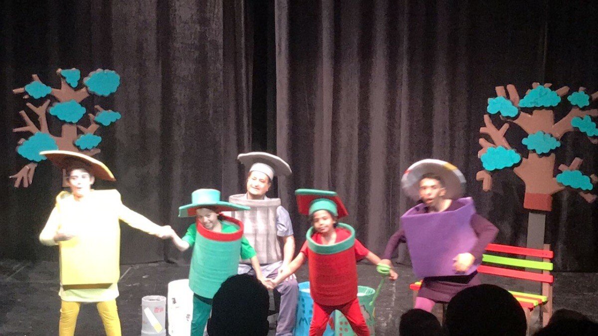 از «کلاغ بلا، توپ طلا» تا «بدجنسهای دست و پا چلفتی»| بچهها را درتابستان به تماشاخانهها ببریم