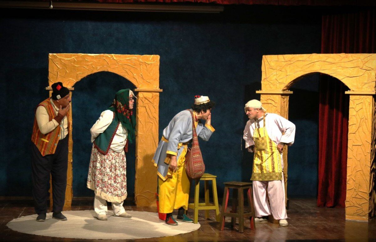 از «کلاغ بلا، توپ طلا» تا «بدجنسهای دست و پا چلفتی»| بچهها را درتابستان به تماشاخانهها ببریم