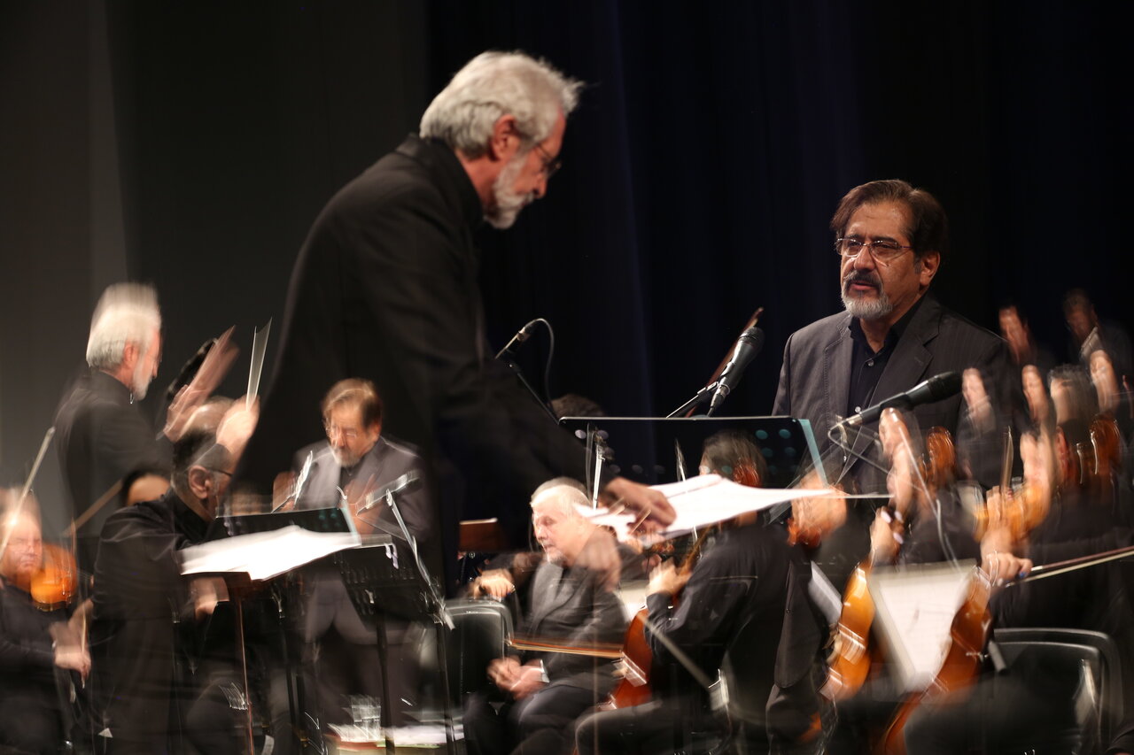 کنسرت «وداع» با صدای سراج در وحدت پیچید| عکسهای این اجرا را تماشا کنید