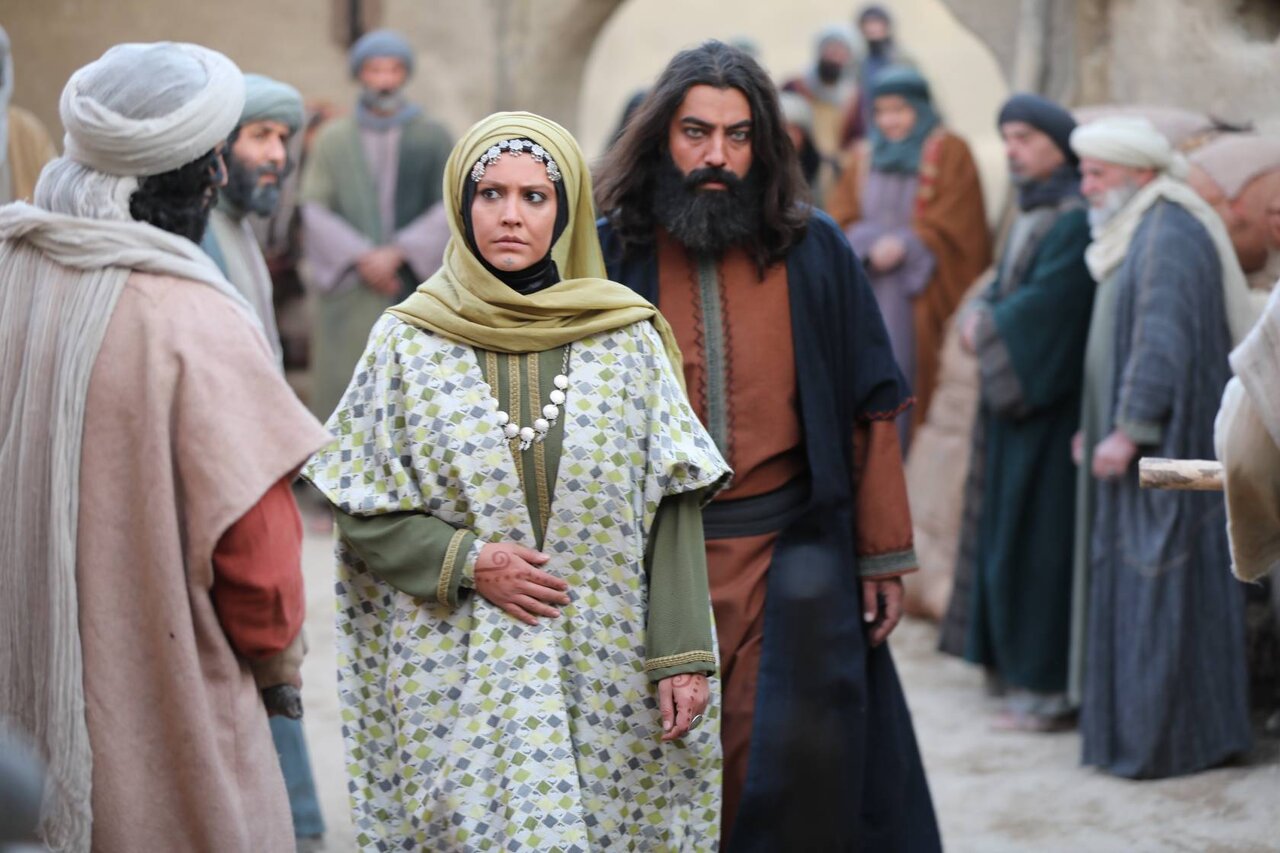 تصاویر بازیگر سریال یاغی در عشق کوفی | لاحول ولا قوه الا بالله گفتم و سوار اسب شدم
| من شیفته علی(ع) هستم اما...