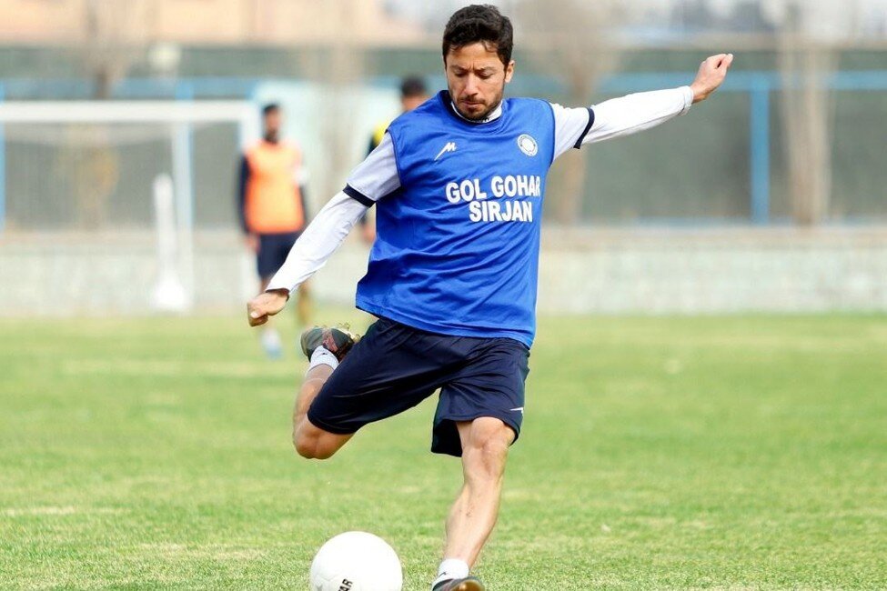 عاشق مسی هستم | سپاهان و پرسپولیس مدعی اصلی قهرمانی هستند