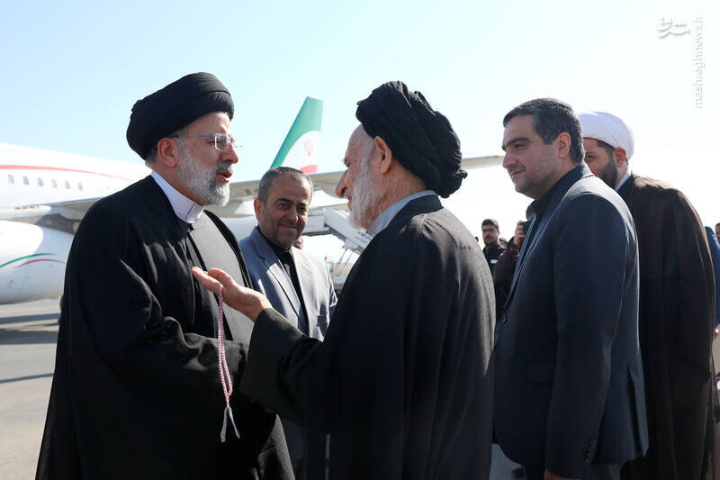 تصاویر | حضور رئیسی در جمع سوگواران اربعین حسینی در بیرجند