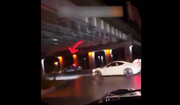 تصاویر حرکت دیوانه وار راننده یک خودرو مقابل چشمان پلیس در اراک!