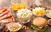 خوراکی‌های خوشمزه‌ای که باعث افت قند خون و چاقی می‌شوند | ۸ خوراکی که باید از رژیم غذایی خود حذف کنیم