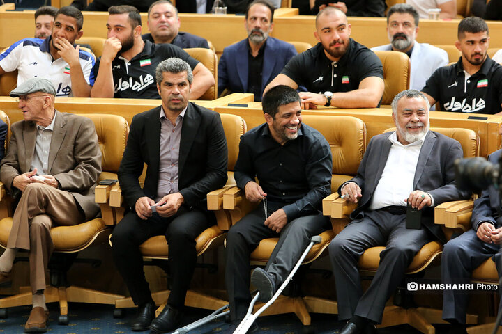 تجلیل از قهرمانان و مدال آوران ورزش با حضور رئیس جمهور