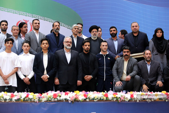 تجلیل از قهرمانان و مدال آوران ورزش با حضور رئیس جمهور