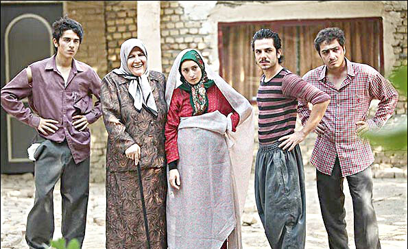 همراهی با «شهین تسلیمی» در حسنآباد | کو، کجاست کوچههای خاطره؟